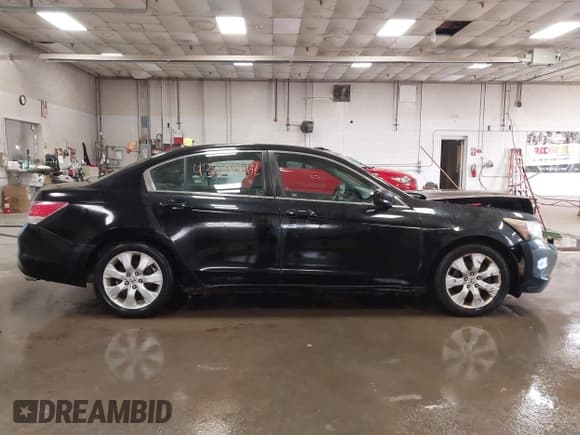 ✅ 2009 Honda Accord EX-L • VIN: 1HGCP26809A184687 • Lot: 43500662. Wystawiony na IAAI z przebiegiem 156 081 mil. Bezpłatny archiwum sprzedaży aukcyjnych z USA i szczegółowy raport historii pojazdu na DreamBid. Zdjęcie 13.