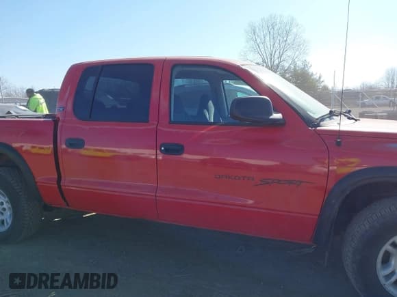 ✅ 2001 Dodge Dakota Sport • VIN: 1B7GL2AN11S114803 • Lot: 41752870. Wystawiony na IAAI z przebiegiem 102 459 mil. Bezpłatny archiwum sprzedaży aukcyjnych z USA i szczegółowy raport historii pojazdu na DreamBid. Zdjęcie 13.