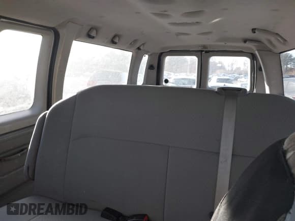 ✅ 2008 Ford Econoline Passenger XL • VIN: 1FBSS31L08DB22945 • Lot: 41315012. Listed on IAAI with 330,809 mi. Free auction sales archive from the USA and detailed vehicle history report at DreamBid. Image 8.