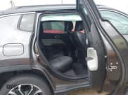 ✅ 2023 Jeep Compass Limited • VIN: 3C4NJDCNXPT532404 • Lot: 43094263. Wystawiony na IAAI z przebiegiem 17 474 mil. Bezpłatny archiwum sprzedaży aukcyjnych z USA i szczegółowy raport historii pojazdu na DreamBid. Zdjęcie 8.