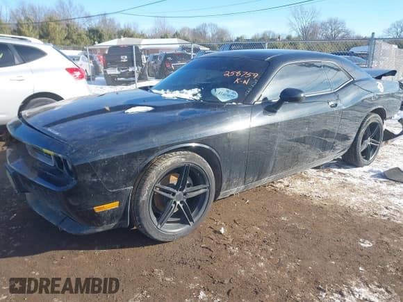 ✅ 2012 Dodge Challenger SXT • VIN: 2C3CDYAG0CH258759 • Lot: 41403077. Wystawiony na IAAI z przebiegiem 80 801 mil. Bezpłatny archiwum sprzedaży aukcyjnych z USA i szczegółowy raport historii pojazdu na DreamBid. Zdjęcie 2.