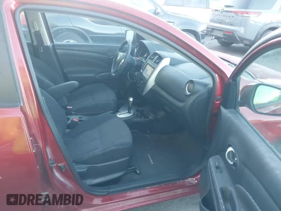 ✅ 2019 Nissan Versa SV • VIN: 3N1CN7AP4KL804362 • Lot: 43529248. Listed on IAAI with 126,966 mi. Free auction sales archive from the USA and detailed vehicle history report at DreamBid. Image 5.