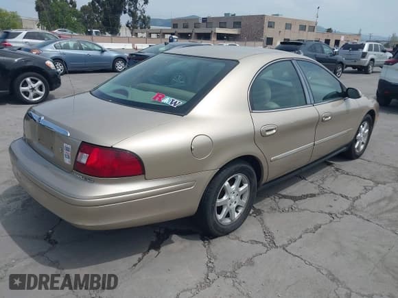 ✅ 2001 Mercury Sable LS • VIN: 1MEFM53U41G617807 • Lot: 42052087. Wystawiony na IAAI z przebiegiem 167 010 mil. Bezpłatny archiwum sprzedaży aukcyjnych z USA i szczegółowy raport historii pojazdu na DreamBid. Zdjęcie 4.