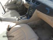 ✅ 2008 Mercedes-Benz CLS 550 • VIN: WDDDJ72X68A121175 • Lot: 43897334. Listed on IAAI with 91,614 mi. Free auction sales archive from the USA and detailed vehicle history report at DreamBid. Image 5.