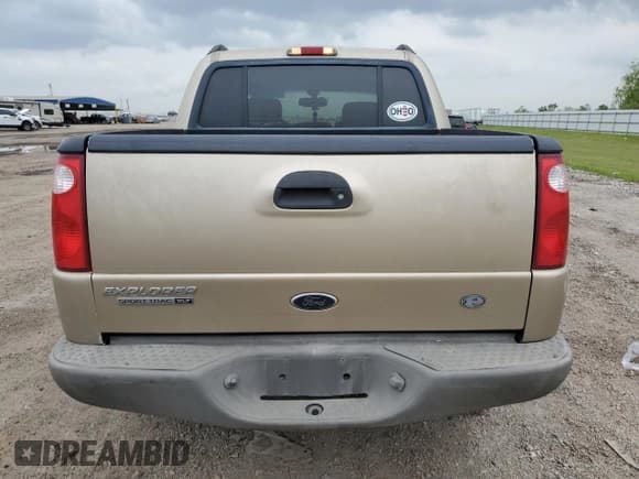 ✅ 2003 Ford Explorer Sport Trac XLS • VIN: 1FMZU67E13UB28854 • Lot: 50653695. Listed on Copart with 179,040 mi. Free auction sales archive from the USA and detailed vehicle history report at DreamBid. Image 6.