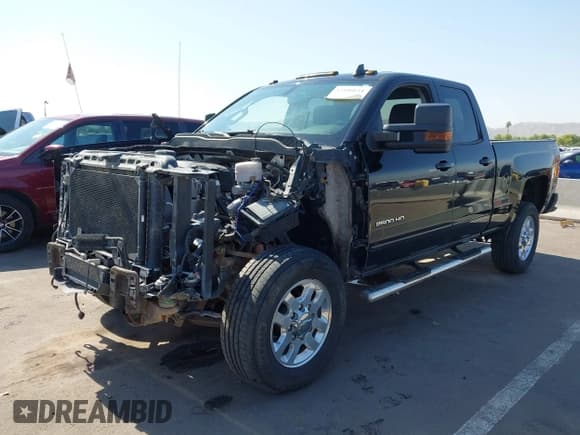 ✅ 2015 Chevrolet Silverado 2500HD LT • VIN: 1GC2KVEG2FZ548656 • Lot: 42496634. Wystawiony na IAAI z przebiegiem 248 812 mil. Bezpłatny archiwum sprzedaży aukcyjnych z USA i szczegółowy raport historii pojazdu na DreamBid. Zdjęcie 18.