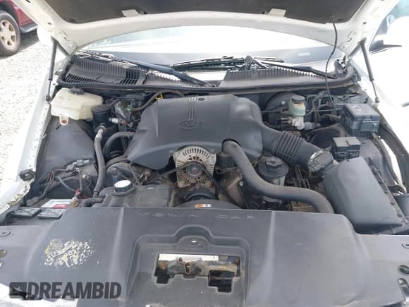 ✅ 2001 Lincoln Continental • VIN: 1LN8M82W11Y694879 • Lot: 42313003. Wystawiony na IAAI z przebiegiem Nie podano. Bezpłatny archiwum sprzedaży aukcyjnych z USA i szczegółowy raport historii pojazdu na DreamBid. Zdjęcie 10.