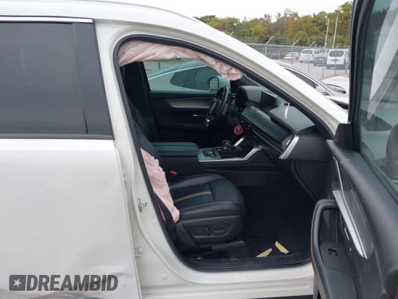 ✅ 2024 Mazda CX-90 Premium Plus • VIN: JM3KKEHAXR1118570 • Lot: 43572848. Listed on IAAI with 26,937 mi. Free auction sales archive from the USA and detailed vehicle history report at DreamBid. Image 5.