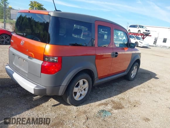 ✅ 2005 Honda Element EX • VIN: 5J6YH27655L007317 • Лот: 43121903. Опубликован ранее на IAAI с пробегом 222 816 миль. Бесплатный доступ к архиву аукционных продаж из США и подробный отчёт об истории автомобиля на DreamBid. Изображение 4.