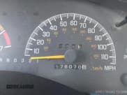 ✅ 2001 Pontiac Grand Prix SE • VIN: 1G2WK52J11F151830 • Lot: 42355528. Wystawiony na IAAI z przebiegiem 176 070 mil. Bezpłatny archiwum sprzedaży aukcyjnych z USA i szczegółowy raport historii pojazdu na DreamBid. Zdjęcie 15.