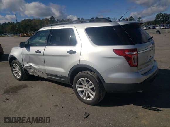 ✅ 2015 Ford Explorer • VIN: 1FM5K8B86FGB37702 • Lot: 90480555. Listed on Copart with 88,837 mi. Free auction sales archive from the USA and detailed vehicle history report at DreamBid. Image 2.