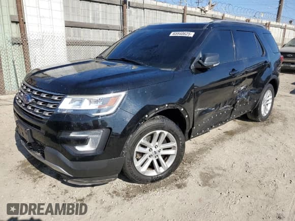 ✅ 2017 Ford Explorer XLT • VIN: 1FM5K7DH1HGC66084 • Lot: 65940625. Listed on Copart with 100,358 mi. Free auction sales archive from the USA and detailed vehicle history report at DreamBid. Image 1.