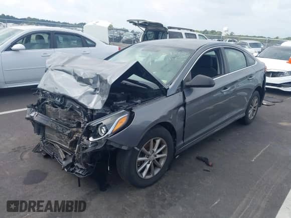 2018 Hyundai Sonata SE с VIN 5NPE24AFXJH723207, выставлен на аукционе IAAI как лот 43296720 с пробегом Не указан миль и . История ставок и продаж доступна на DreamBid. Изображение 2.