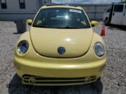 ✅ 2001 Volkswagen Beetle GLS • VIN: 3VWCP21C81M478689 • Lot: 56419645. Wystawiony na Copart z przebiegiem 184 682 mil. Bezpłatny archiwum sprzedaży aukcyjnych z USA i szczegółowy raport historii pojazdu na DreamBid. Zdjęcie 5.