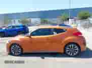 2016 Hyundai Veloster Turbo z VIN KMHTC6AE4GU304061, wystawiony jako IAAI lot #43090238 z przebiegiem 93 737 mil mil oraz . Historia ofert i sprzedaży dostępna na DreamBid. Obrazek 15.