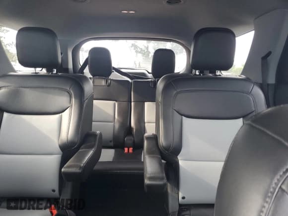 ✅ 2024 Ford Explorer XLT • VIN: 1FMSK7DH2RGA33884 • Лот: 69952655. Опубликован ранее на Copart с пробегом 32 025 миль. Бесплатный доступ к архиву аукционных продаж из США и подробный отчёт об истории автомобиля на DreamBid. Изображение 10.