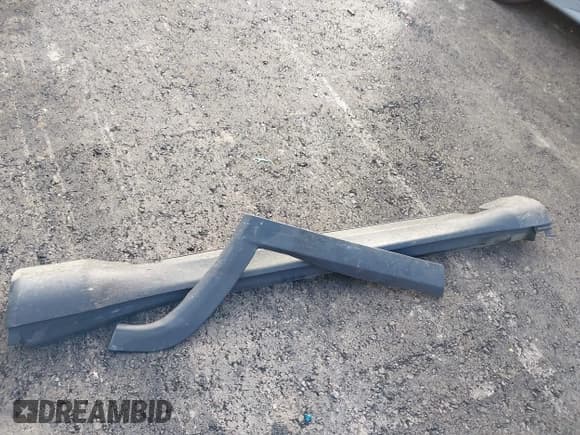 ✅ 2019 Jeep Compass Altitude • VIN: 3C4NJDBB5KT641482 • Lot: 43705983. Listed on IAAI with 140,929 mi. Free auction sales archive from the USA and detailed vehicle history report at DreamBid. Image 12.