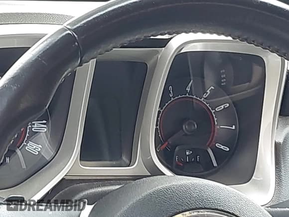 ✅ 2011 Chevrolet Camaro 1LT • VIN: 2G1FB3DD4B9191345 • Lot: 43099350. Wystawiony na IAAI z przebiegiem Nie podano. Bezpłatny archiwum sprzedaży aukcyjnych z USA i szczegółowy raport historii pojazdu na DreamBid. Zdjęcie 7.