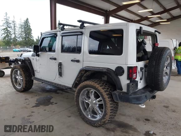 ✅ 2018 Jeep Wrangler Unlimited Sport S • VIN: 1C4BJWDGXJL886151 • Лот: 43720349. Опубликован ранее на IAAI с пробегом 50 712 миль. Бесплатный доступ к архиву аукционных продаж из США и подробный отчёт об истории автомобиля на DreamBid. Изображение 3.