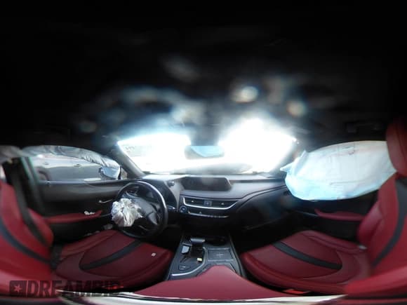 ✅ 2019 Lexus UX 250h • VIN: JTHU9JBH6K2000266 • Лот: 41387494. Опубликован ранее на IAAI с пробегом 38 378 миль. Бесплатный доступ к архиву аукционных продаж из США и подробный отчёт об истории автомобиля на DreamBid. Изображение 18.