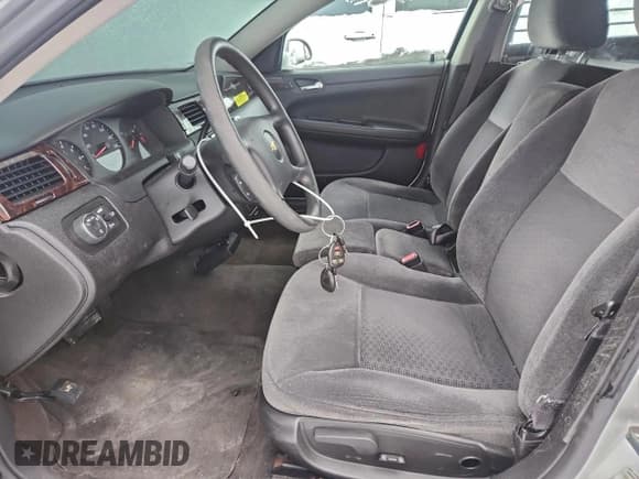 ✅ 2016 Chevrolet Impala LS • VIN: 2G1WA5E37G1153604 • Lot: 92281955. Wystawiony na Copart z przebiegiem 104 222 mil. Bezpłatny archiwum sprzedaży aukcyjnych z USA i szczegółowy raport historii pojazdu na DreamBid. Zdjęcie 7.