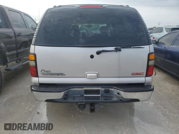 ✅ 2004 GMC Yukon XL SLT • VIN: 1GKEC16Z64J201494 • Lot: 75116274. Listed on Copart with 201,386 mi. Free auction sales archive from the USA and detailed vehicle history report at DreamBid. Image 6.