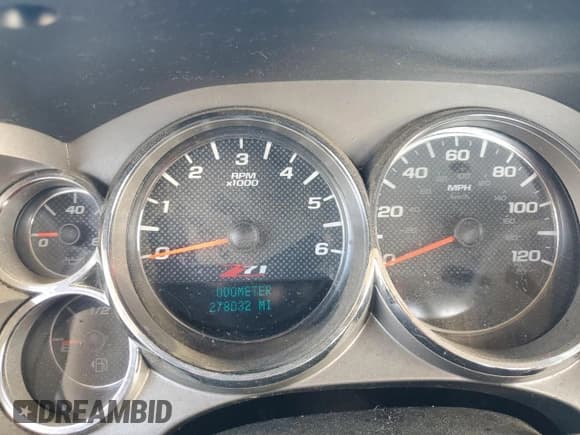 ✅ 2011 Chevrolet Silverado 1500 LT • VIN: 1GCRKSE39BZ191562 • Lot: 74181834. Listed on Copart with 278,032 mi. Free auction sales archive from the USA and detailed vehicle history report at DreamBid. Image 9.