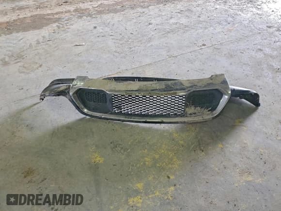 ✅ 2018 Jeep Grand Cherokee Limited • VIN: 1C4RJFBG0JC308528 • Lot: 95975135. Wystawiony na Copart z przebiegiem 146 029 mil. Bezpłatny archiwum sprzedaży aukcyjnych z USA i szczegółowy raport historii pojazdu na DreamBid. Zdjęcie 13.