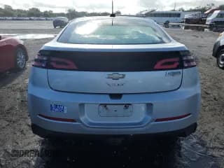 ✅ 2015 Chevrolet Volt • VIN: 1G1RB6E43FU136407 • Lot: 59897824. Wystawiony na Copart z przebiegiem 80 100 mil. Bezpłatny archiwum sprzedaży aukcyjnych z USA i szczegółowy raport historii pojazdu na DreamBid. Zdjęcie 6.