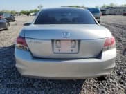 ✅ 2009 Honda Accord LX-P • VIN: 1HGCP26479A173618 • Lot: 52258705. Listed on Copart with 172,880 mi. Free auction sales archive from the USA and detailed vehicle history report at DreamBid. Image 6.