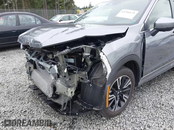 ✅ 2024 Mitsubishi Eclipse Cross SE • VIN: JA4ATWAA1RZ010562 • Лот: 42294175. Опубликован ранее на IAAI с пробегом 2 469 миль. Бесплатный доступ к архиву аукционных продаж из США и подробный отчёт об истории автомобиля на DreamBid. Изображение 6.