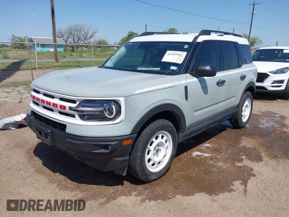 ✅ 2023 Ford Bronco Sport Heritage • VIN: 3FMCR9G60PRD88788 • Lot: 41992912. Listed on IAAI with 30,107 mi. Free auction sales archive from the USA and detailed vehicle history report at DreamBid. Image 2.