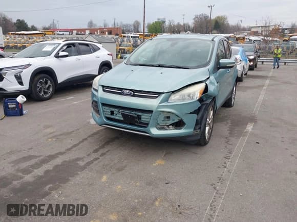 ✅ 2013 Ford Escape SEL • VIN: 1FMCU9HX1DUC32138 • Lot: 41864067. Listed on IAAI with 183,725 mi. Free auction sales archive from the USA and detailed vehicle history report at DreamBid. Image 17.