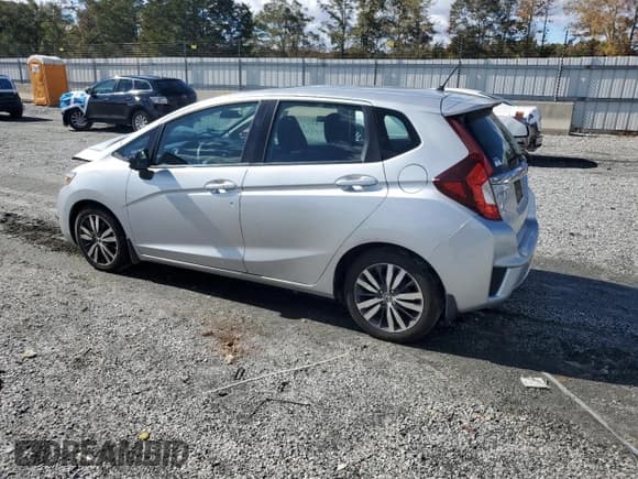 ✅ 2015 Honda Fit EX-L • VIN: 3HGGK5H88FM730438 • Lot: 85960095. Listed on Copart with 143,478 mi. Free auction sales archive from the USA and detailed vehicle history report at DreamBid. Image 2.