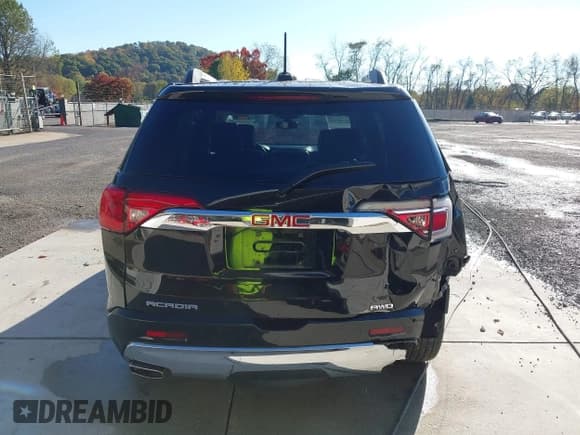 ✅ 2018 GMC Acadia Denali • VIN: 1GKKNXLS5JZ100452 • Lot: 43467317. Listed on IAAI with 57,085 mi. Free auction sales archive from the USA and detailed vehicle history report at DreamBid. Image 16.