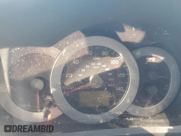 ✅ 2010 Toyota RAV4 Limited • VIN: JTMYF4DV0A5017349 • Лот: 87054825. Опубликован ранее на Copart с пробегом Не указан. Бесплатный доступ к архиву аукционных продаж из США и подробный отчёт об истории автомобиля на DreamBid. Изображение 9.