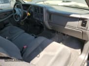 ✅ 2003 Chevrolet Silverado 1500 • VIN: 2GCEC19V031280965 • Лот: 71263154. Опубликован ранее на Copart с пробегом 194 880 миль. Бесплатный доступ к архиву аукционных продаж из США и подробный отчёт об истории автомобиля на DreamBid. Изображение 8.