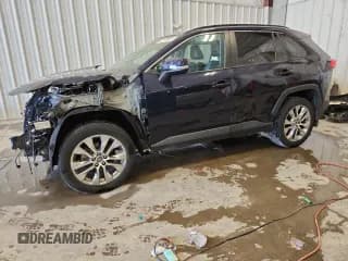 ✅ 2020 Toyota RAV4 XLE Premium • VIN: 2T3A1RFV5LC124789 • Lot: 82317955. Listed on Copart with 61,097 mi. Free auction sales archive from the USA and detailed vehicle history report at DreamBid. Image 1.