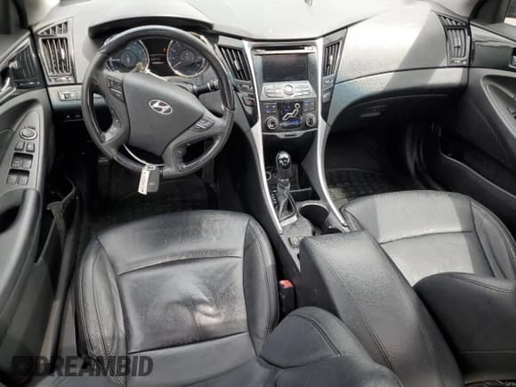 ✅ 2011 Hyundai Sonata SE • VIN: 5NPEC4AC2BH083563 • Lot: 66280264. Listed on Copart with 214,595 mi. Free auction sales archive from the USA and detailed vehicle history report at DreamBid. Image 8.