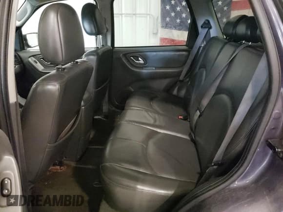 ✅ 2005 Mazda Tribute i • VIN: 4F2YZ92Z35KM49077 • Лот: 55406204. Опубликован ранее на Copart с пробегом 110 959 миль. Бесплатный доступ к архиву аукционных продаж из США и подробный отчёт об истории автомобиля на DreamBid. Изображение 11.