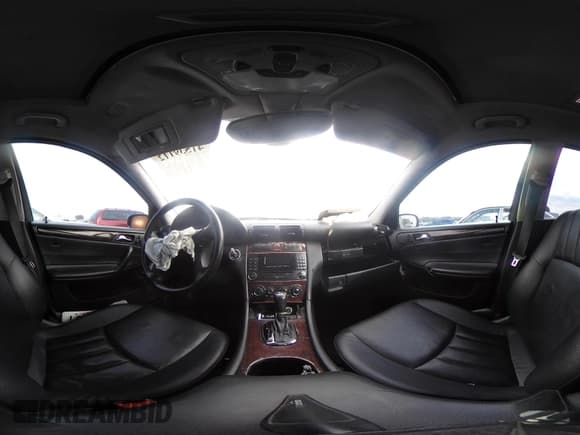 ✅ 2005 Mercedes-Benz C 320 • VIN: WDBRF64J45F564362 • Lot: 41539112. Wystawiony na IAAI z przebiegiem 170 847 mil. Bezpłatny archiwum sprzedaży aukcyjnych z USA i szczegółowy raport historii pojazdu na DreamBid. Zdjęcie 18.