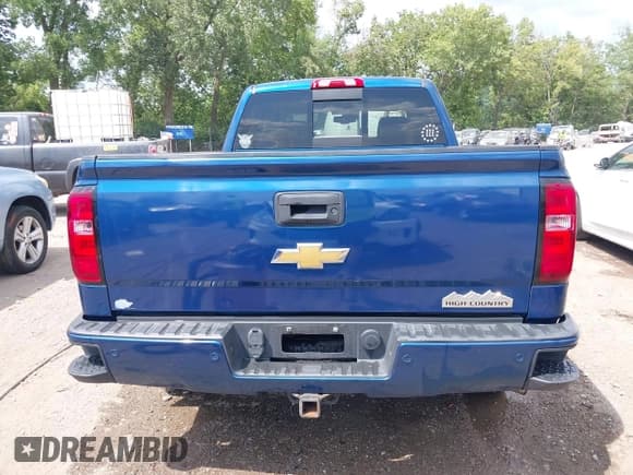 ✅ 2015 Chevrolet Silverado 1500 High Country • VIN: 3GCUKTEJ4FG309148 • Лот: 42969758. Опубликован ранее на IAAI с пробегом 124 225 миль. Бесплатный доступ к архиву аукционных продаж из США и подробный отчёт об истории автомобиля на DreamBid. Изображение 16.