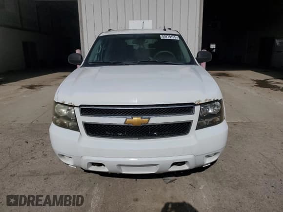 ✅ 2009 Chevrolet Suburban • VIN: 1GNGK46K39R245559 • Lot: 50979155. Listed on Copart with 221,263 mi. Free auction sales archive from the USA and detailed vehicle history report at DreamBid. Image 5.