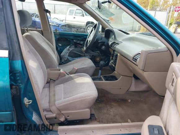 ✅ 1994 Ford Escort • VIN: 1FARP15J3RW315417 • Лот: 43597620. Опубликован ранее на IAAI с пробегом 86 431 миль. Бесплатный доступ к архиву аукционных продаж из США и подробный отчёт об истории автомобиля на DreamBid. Изображение 5.
