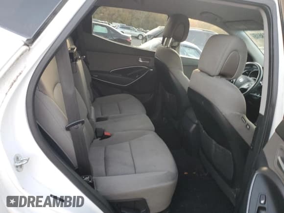 ✅ 2017 Hyundai Santa Fe 2.4L • VIN: 5NMZUDLB9HH016404 • Lot: 86643515. Listed on Copart with 73,795 mi. Free auction sales archive from the USA and detailed vehicle history report at DreamBid. Image 11.