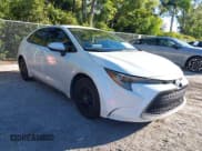 ✅ 2022 Toyota Corolla Hybrid LE • VIN: JTDEAMDE1NJ036006 • Lot: 43697941. Wystawiony na IAAI z przebiegiem 73 310 mil. Bezpłatny archiwum sprzedaży aukcyjnych z USA i szczegółowy raport historii pojazdu na DreamBid. Zdjęcie 1.