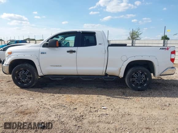✅ 2015 Toyota Tundra SR5 • VIN: 5TFRY5F19FX174744 • Lot: 43296453. Wystawiony na IAAI z przebiegiem 280 909 mil. Bezpłatny archiwum sprzedaży aukcyjnych z USA i szczegółowy raport historii pojazdu na DreamBid. Zdjęcie 14.