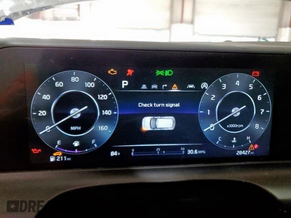 ✅ 2024 Kia Seltos S • VIN: KNDEU2AA1R7649310 • Lot: 80173765. Wystawiony na Copart z przebiegiem 28 427 mil. Bezpłatny archiwum sprzedaży aukcyjnych z USA i szczegółowy raport historii pojazdu na DreamBid. Zdjęcie 9.