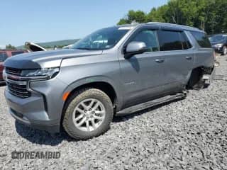 2022 Chevrolet Tahoe LT z VIN 1GNSKNKD6NR112960, wystawiony jako Copart lot #68330335 z przebiegiem 58 451 mil mil oraz Szkoda całkowita • Salvage title. Historia ofert i sprzedaży dostępna na DreamBid. Obrazek 1.