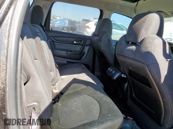 ✅ 2015 Chevrolet Traverse LT • VIN: 1GNKRGKD5FJ212359 • Lot: 92065905. Wystawiony na Copart z przebiegiem Nie podano. Bezpłatny archiwum sprzedaży aukcyjnych z USA i szczegółowy raport historii pojazdu na DreamBid. Zdjęcie 11.